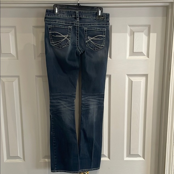 Silver Jeans - Picture 4 of 4